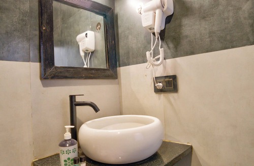 Arpora Hotel | Hotel Vaggi's Place