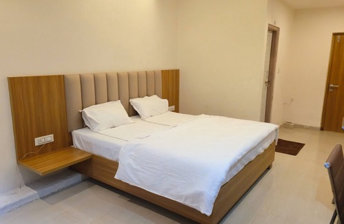 Shorapur Hotel | Hotel Venkteshwar