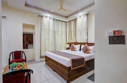 Sector 70 Hotel | Hotel Vibe Blue
