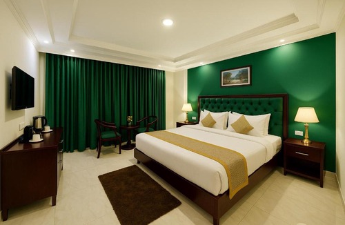 Shimla Hotel | Hotel White Grand - near ISBT bus stand - A Centrally heated property