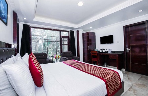 Shimla Hotel | Hotel White Grand - near ISBT bus stand - A Centrally heated property