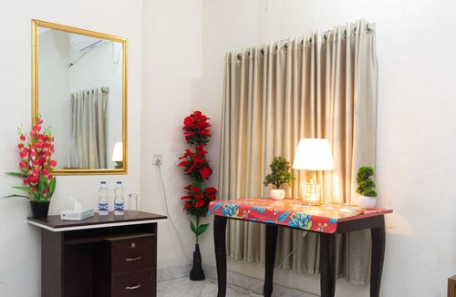 Dhaka Hotel | Hotel White House International Residential, Couple Room - Non AC