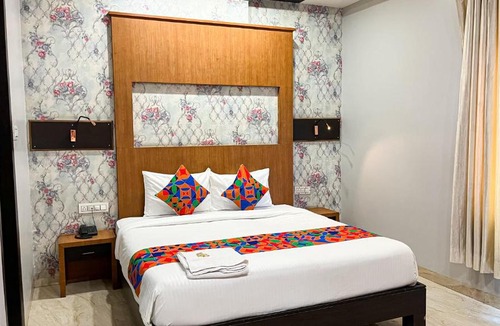 Indore Hotel | Hotel white pearl 2