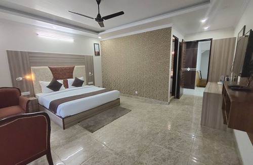 Shimla Hotel | Hotel White Pearl