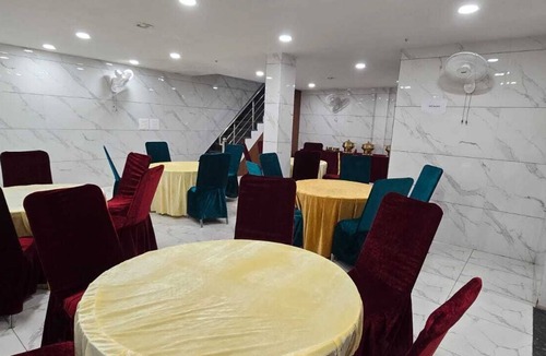 Zirakpur Hotel | Hotel White Rock