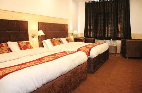 Narainkoti Hotel | hotel yadu vilas