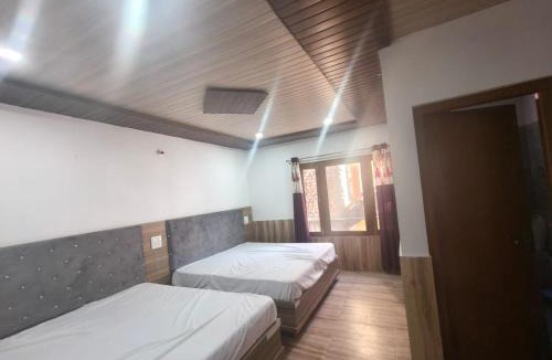 Kharsali Hotel | Hotel Yamuna palace
