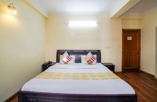 Mallital Hotel | Hotel You and Me Nainital - Parking Facilities - Spacious Room - Excellent Service Awarded
