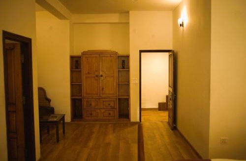 Nainital Hotel | House of Bhikampur