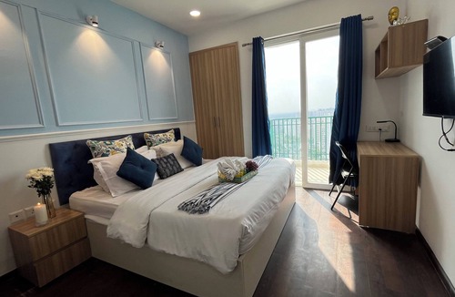 Greater Noida Apartment | Indigo by Grehstay 1BHK Serviced Apartment