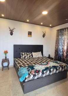 Ooty Hotel | IndivaStays - Sixface Park