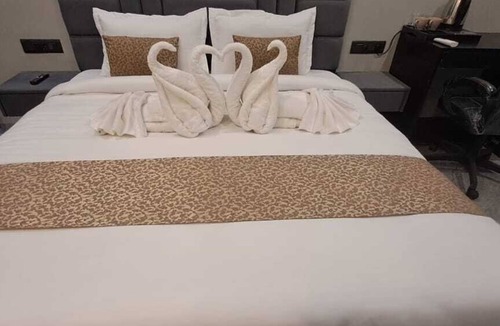 Sector 70 Hotel | Inn Of Joy