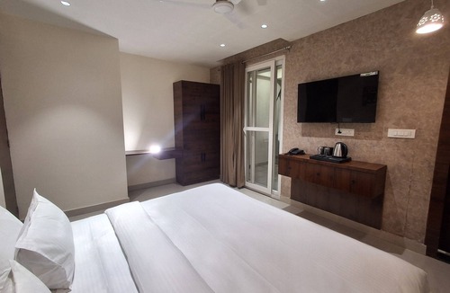 Bullawala Hotel | IP Hill Nest By Qotel Sahastradhara