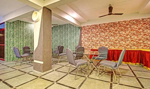 Kukatpalli Hotel | Itsy Hotels Sunrise Grand, Hitech City