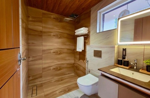 Kochi Hotel | J&G Royal Stay- A Boutique Hotel