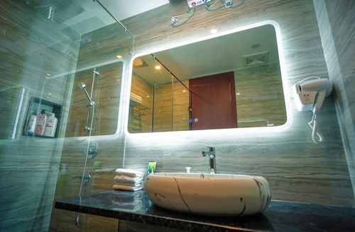 New Delhi Hotel | J60 Suites