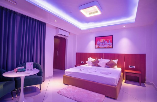 New Delhi Hotel | J60 Suites