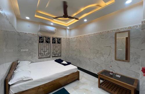 Mayapur Hotel | Jalangi Empire