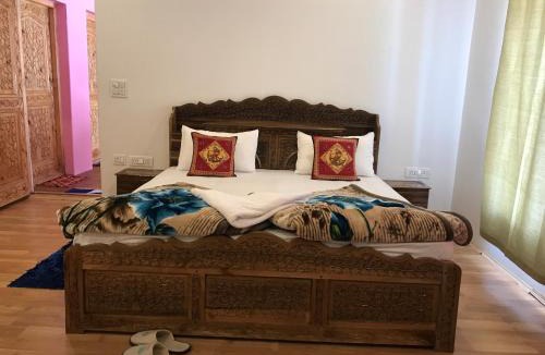 Hunder House | JAMSHED RESIDENCY