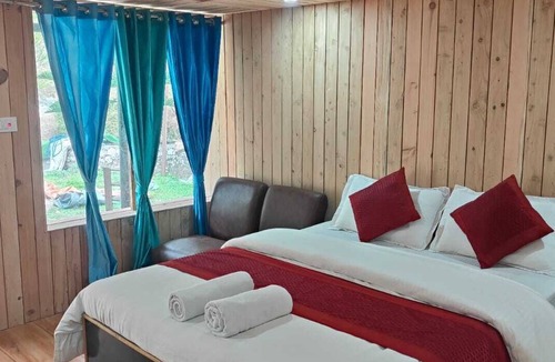 Barkot Hotel | Jayara Resort And Cafe