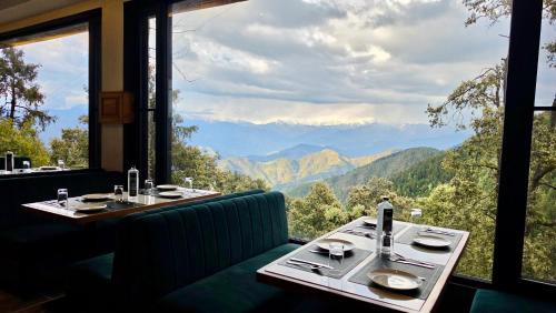 Dalhousie Hotel | Jeeva Premium Rooms
