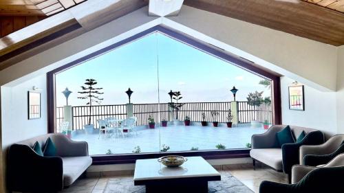 Dalhousie Hotel | JK Clarks Exotica - Centrally Located with Stunning Valley View