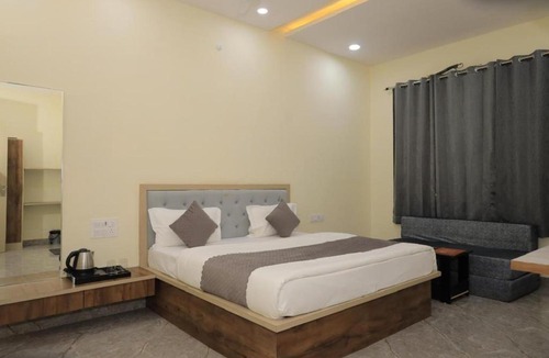 Ajmer Hotel | Jodhana Raj Hotel & Restaurant
