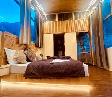 Jispa Hotel | Kübes By The Raasta