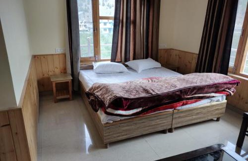 Keylong House | K C Guest House