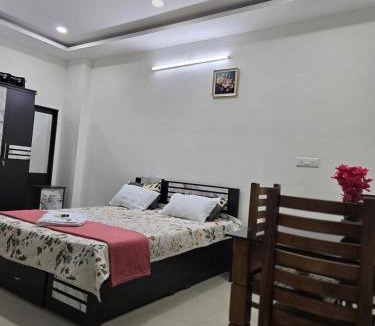 Narayanapura Bed & Breakfast | K Nelickel Home Stay