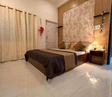 Deoghar House | Kailasha Inn-By Safarnama Stays