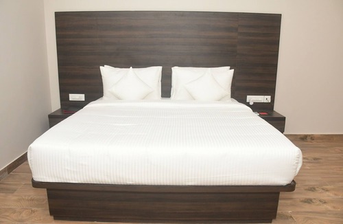 Islampur Hotel | Kankidham Lords Inn
