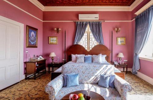 Sonwar Bagh House | Karan Mahal Dal View