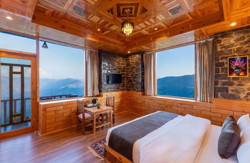 Theog Hotel | Kathkuni by Jomotel