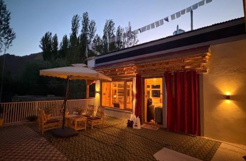 She House | Kaya Guest House