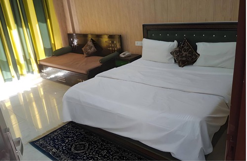 Bullawala Resort | Kempty Lake Adventure Resort