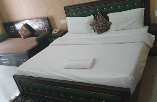 Bullawala Resort | Kempty Lake Adventure Resort