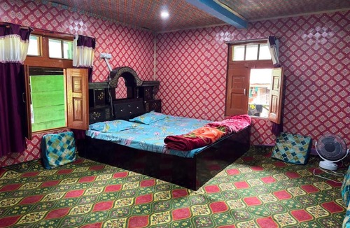 Kupwara House | Khoja guest house