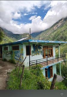 Tosh Hostel | King Falafel Guest House & Cafe