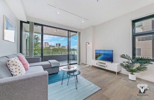 Wolli Creek Apartment | Kozyguru | Cozy Comfy APT Near Sydney Airport & CBD