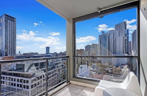 Haymarket Apartment | KozyGuru | Haymarket | 2Bed 2Bath Apt