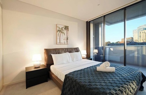 North Sydney Apartment | KozyGuru | Stylish 2BR Apt and Parking North Sydney