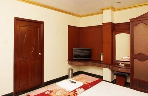 Egmore Hotel | Krishna Park