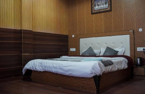 Kufri Hotel | Kufri Paradise Villa By Mountain Bee