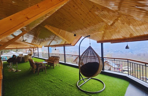 Manali Villa | La Cedar Villa by Staycation