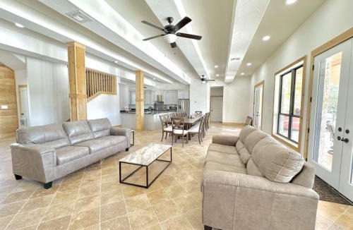 Sabinal House | La Posada