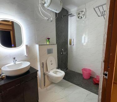 Garhmukteshwar Villa | La Vida Estate Farm