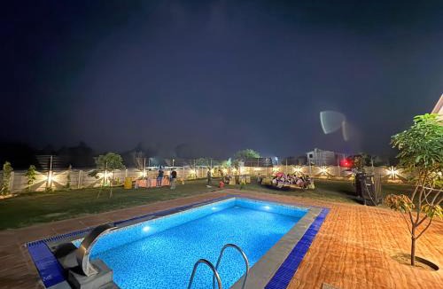 Garhmukteshwar Villa | La Vida Estate Farm