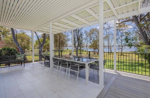 Charmhaven House | Lake House on Panorama Refined Waterfront Living