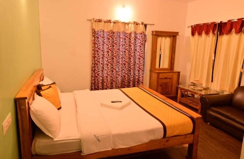 Kandal Hotel | Lake Vista Ooty Homestay